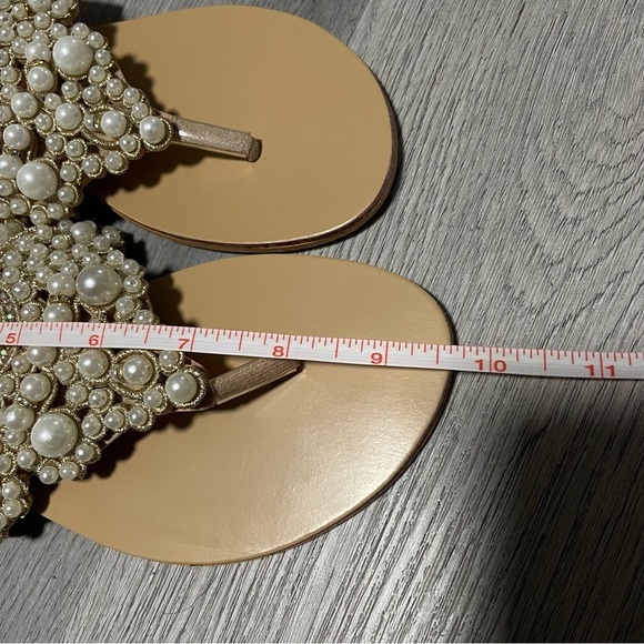 Faux Pearls Women’s Flipflop Sandals Size 7.5 - Picture 6 of 7